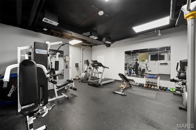 APT-10B - 900 S Hanley Rd, Condo with 2 bedrooms, 2 bathrooms and 1 parking in Clayton MO | Image 22