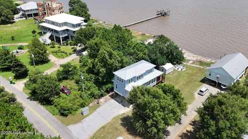 5125 E Belle Fontaine Dr, Ocean Springs, MS, 39564-7926 | Card Image