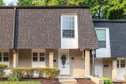 5170 Chemin De Vie, Sandy Springs, GA, 30342-2558 | Card Image