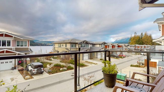 5946 Beachgate Lane, Townhouse with 3 bedrooms, 2 bathrooms and 4 parking in Sechelt BC | Image 3