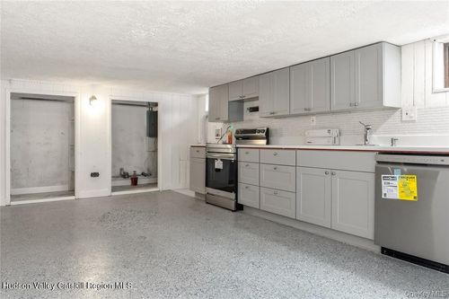 3-378 Broadway 9w, Ulster Park, NY, 12487 | Card Image