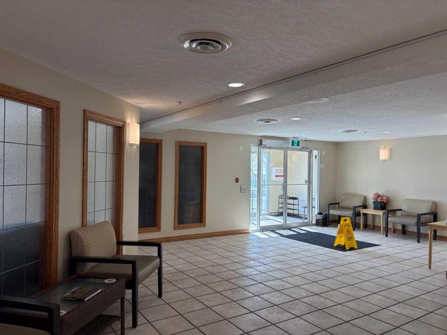 205 - 5600 Sunrise Crescent, Condo with 2 bedrooms, 1 bathrooms and 1 parking in Olds AB | Image 11