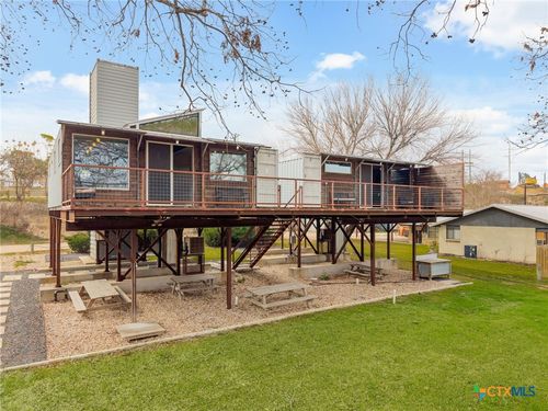 9035 Fm 725, Mcqueeney, TX, 78123-3523 | Card Image