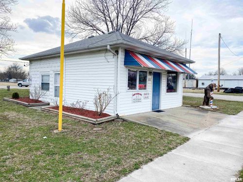 133 S Noble Ave, Noble, IL, 62868 | Card Image