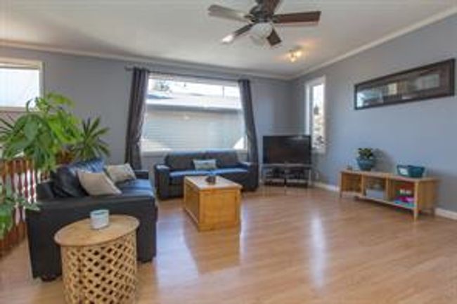 212 Big Springs Crt Se, House detached with 5 bedrooms, 1 bathrooms and 3 parking in Airdrie AB | Image 9