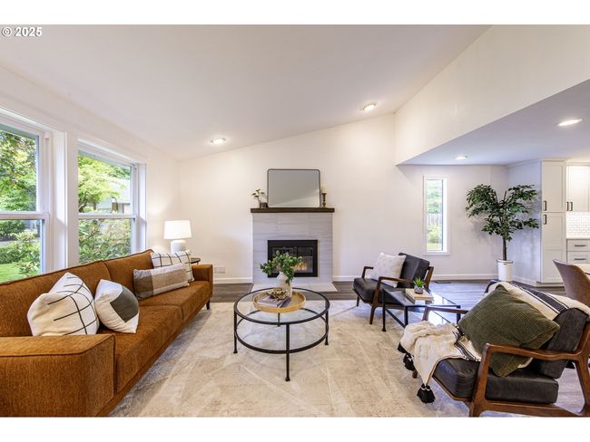 2677 Chad Dr, House other with 3 bedrooms, 2 bathrooms and 2 parking in Eugene OR | Image 7