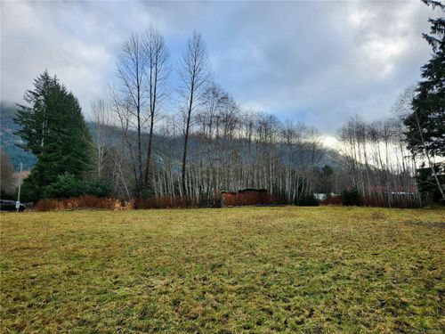 881 Sayward Rd, Sayward, BC, V0P1R0 | Card Image