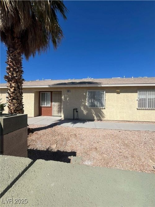 1-3865 Soda Springs Dr, Las Vegas, NV, 89115-7434 | Card Image