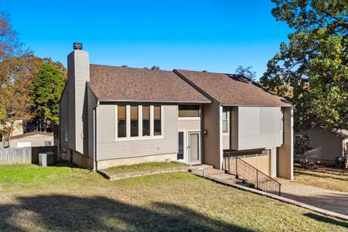 47 Hightrail Dr, Maumelle, AR, 72113-6220 | Card Image