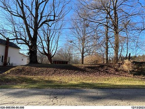 131 N Main St, Croton, OH, 43013-9744 | Card Image