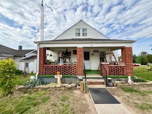517 Stephens St, Shoals, IN, 47581-2220 | Card Image