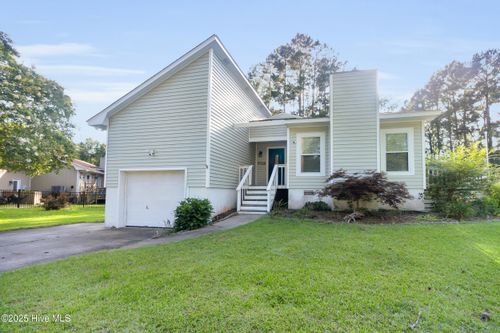 103 Bowline Rd, New Bern, NC, 28562-8907 | Card Image
