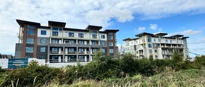 210 - 1930 Starling Dr, Condo with 1 bedrooms, 1 bathrooms and 1 parking in Tsawwassen BC | Image 3