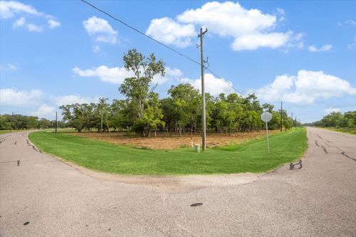 3002 Bayou View Ct, Richwood, TX, 77515-7345 | Card Image