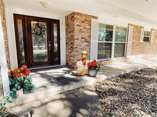 700 Shanklin Rd, Belton, TX, 76513-7343 | Card Image