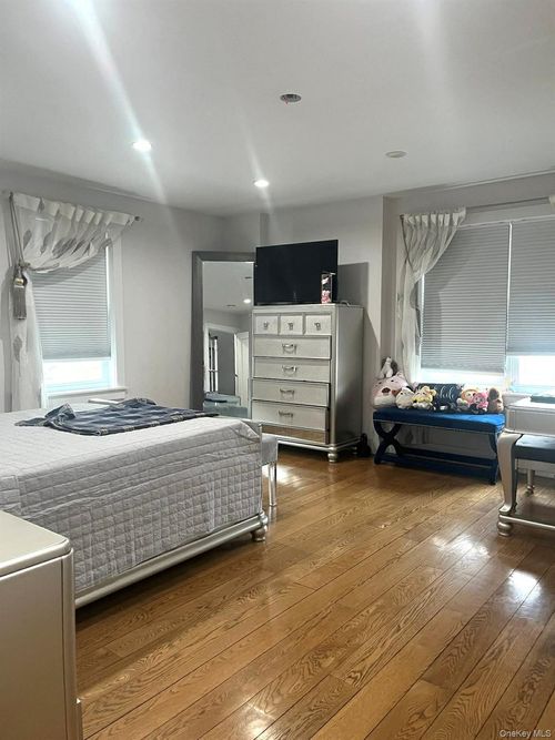 27-15 Butler St, East Elmhurst, NY, 11369 | Card Image