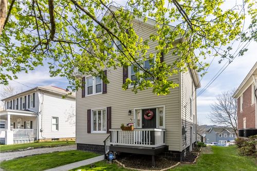 318 Wilcox St, Carnegie, PA, 15106-1943 | Card Image
