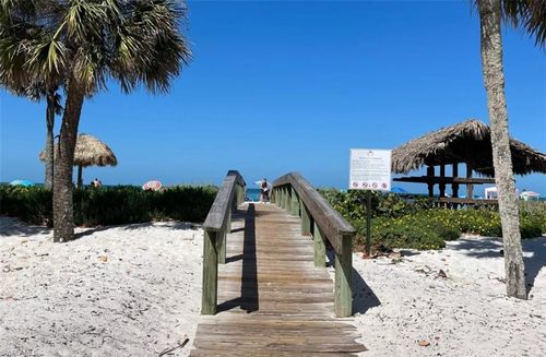 apt-304-1300 Gulf Shore Blvd, NAPLES, FL, 34102-4942 | Card Image