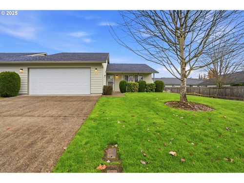 513 Se Clark Ave, Battle Ground, WA, 98604-8902 | Card Image