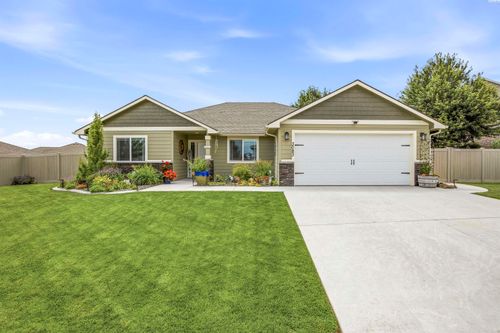 3083 Wild Canyon Way, Richland, WA, 99354-7801 | Card Image