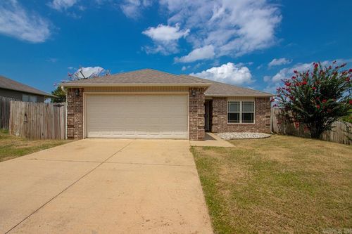102 Riveria Cv, Benton, AR, 72015-9669 | Card Image