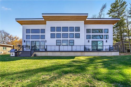 2501 Lake Rd, Ontario, NY, 14519-9604 | Card Image