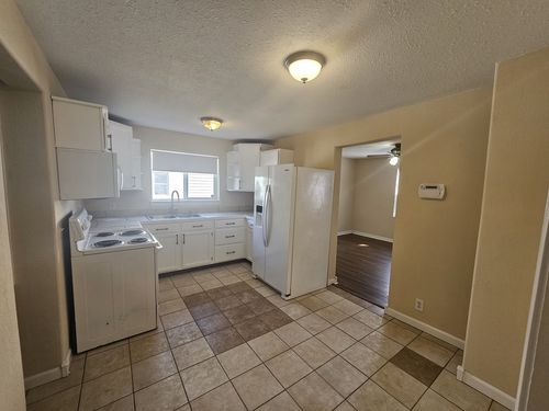 1033 S 17th St, Mount Vernon, IL, 62864-4701 | Card Image