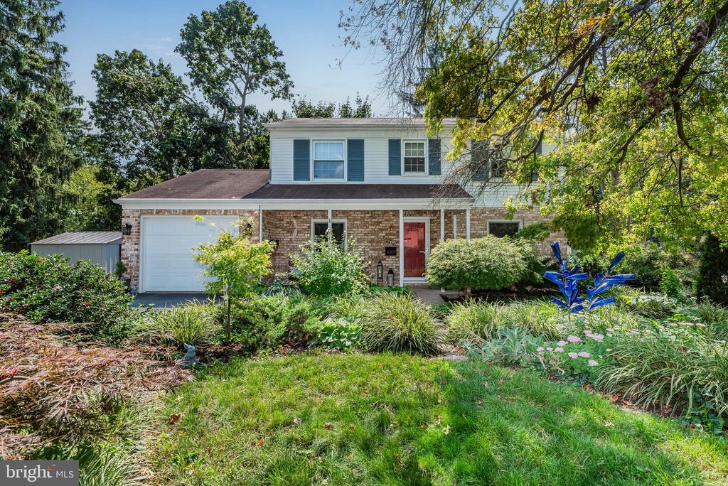 Penn St, Carlisle, PA 17013