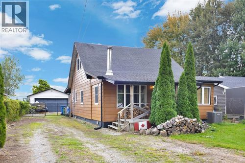 1957 Front Rd N, Amherstburg, ON, N9V3R3 | Card Image