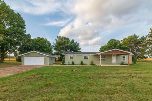 12400 Quaker St, Constantine, MI, 49042-9619 | Card Image