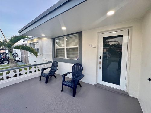 3010 N 73rd Ave, Hollywood, FL, 33024-2738 | Card Image