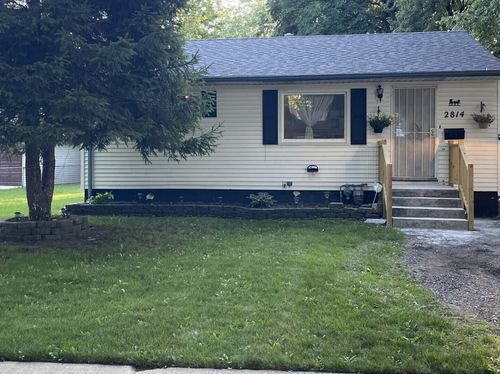 2814 N Butrick St, Waukegan, IL, 60087-2937 | Card Image