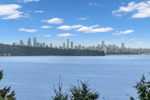 3570 Creery Ave, West Vancouver, BC, V7V2M1 | Card Image