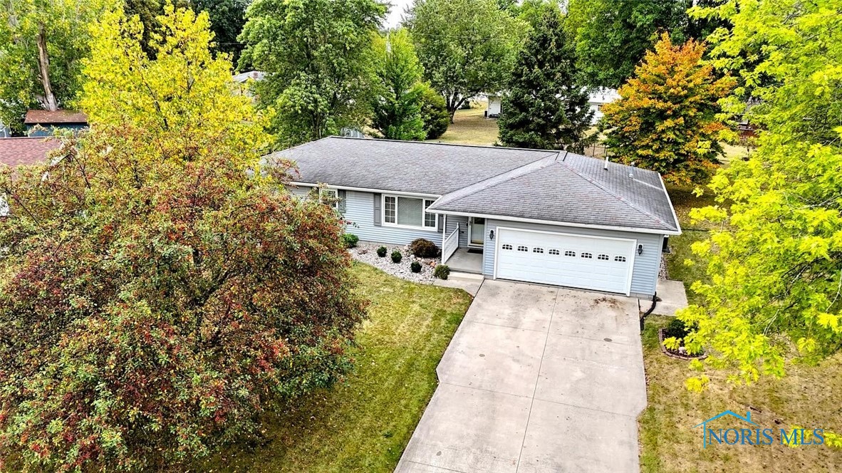 Ruth Ann Dr, Defiance, OH 43512