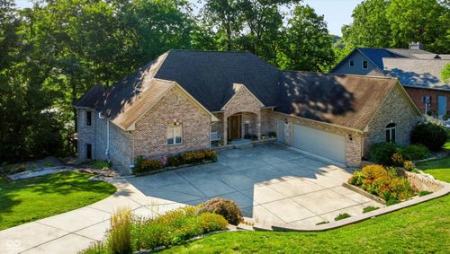 7511 S Poplar Point Dr, Trafalgar, IN, 46181-8806 | Card Image