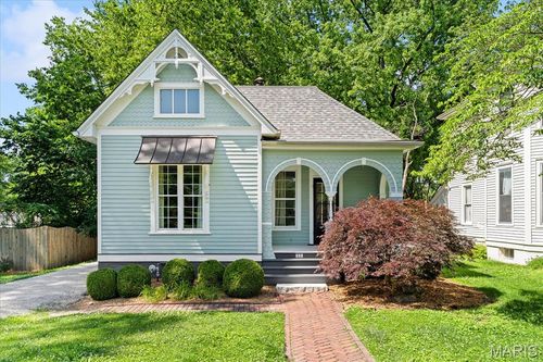 905 Saint Louis St, Edwardsville, IL, 62025-1301 | Card Image