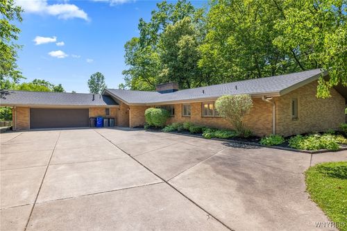 5144 Dana Dr, Lewiston, NY, 14092-2016 | Card Image
