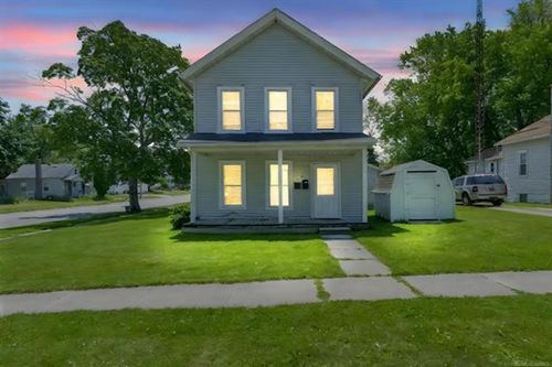 1104 Pine St, Port Huron, MI, 48060-5284 | Card Image