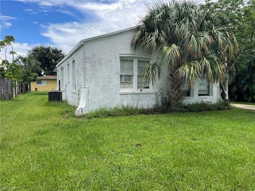 3835 Lake St, FORT MYERS, FL, 33901-8617 | Card Image