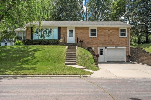 404 6th Ave Ne, Waseca, MN, 56093-3205 | Card Image