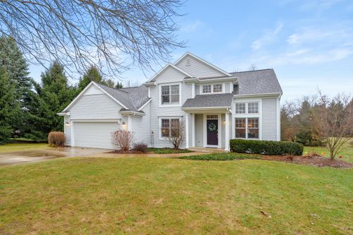 6732 Bay Ridge Rd, Kalamazoo, MI, 49009-8983 | Card Image