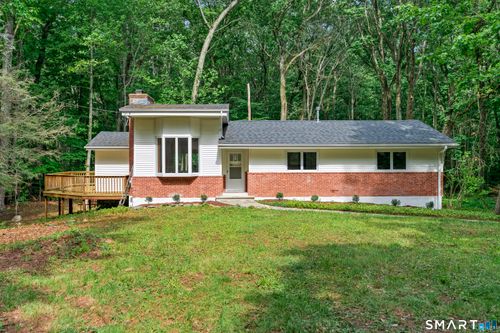 19 Fawn Dr, Woodbridge, CT, 06525-1705 | Card Image