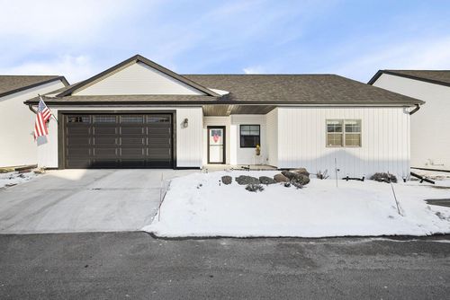 204 Bonnie Ln, Belleville, WI, 53508-9363 | Card Image