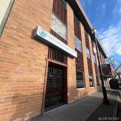 205-576 England Ave, Courtenay, BC, V9N2N3 | Card Image