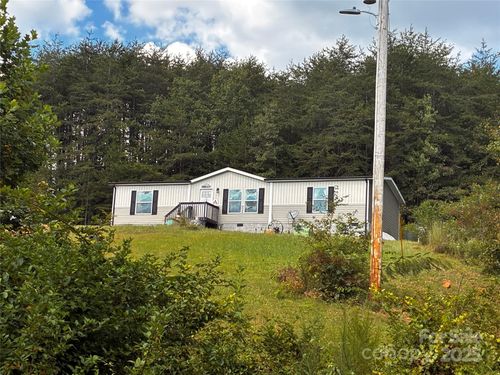 5005 Rocky Ridge Rd, Connelly Springs, NC, 28612-8157 | Card Image