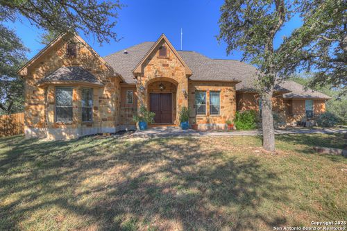 129 Legacy Hls, New Braunfels, TX, 78132-5232 | Card Image