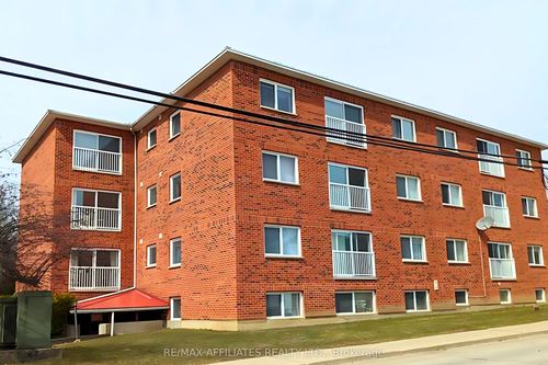 2-2 Rideau St, Westport, ON, K0G1X0 | Card Image