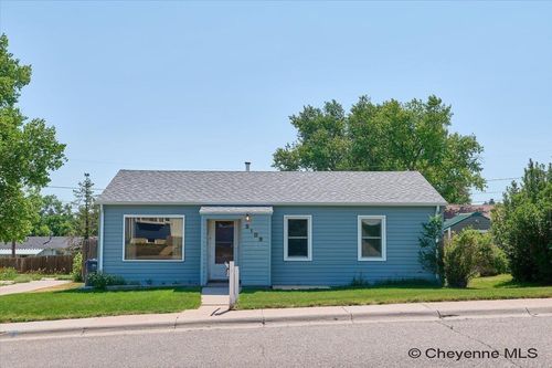 5109 Redmond Rd, Cheyenne, WY, 82009-4739 | Card Image