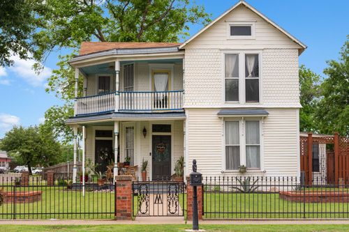 501 N Anglin St, Cleburne, TX, 76031-4140 | Card Image