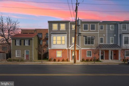 313 Charles St, FREDERICKSBURG, VA, 22401-6017 | Card Image